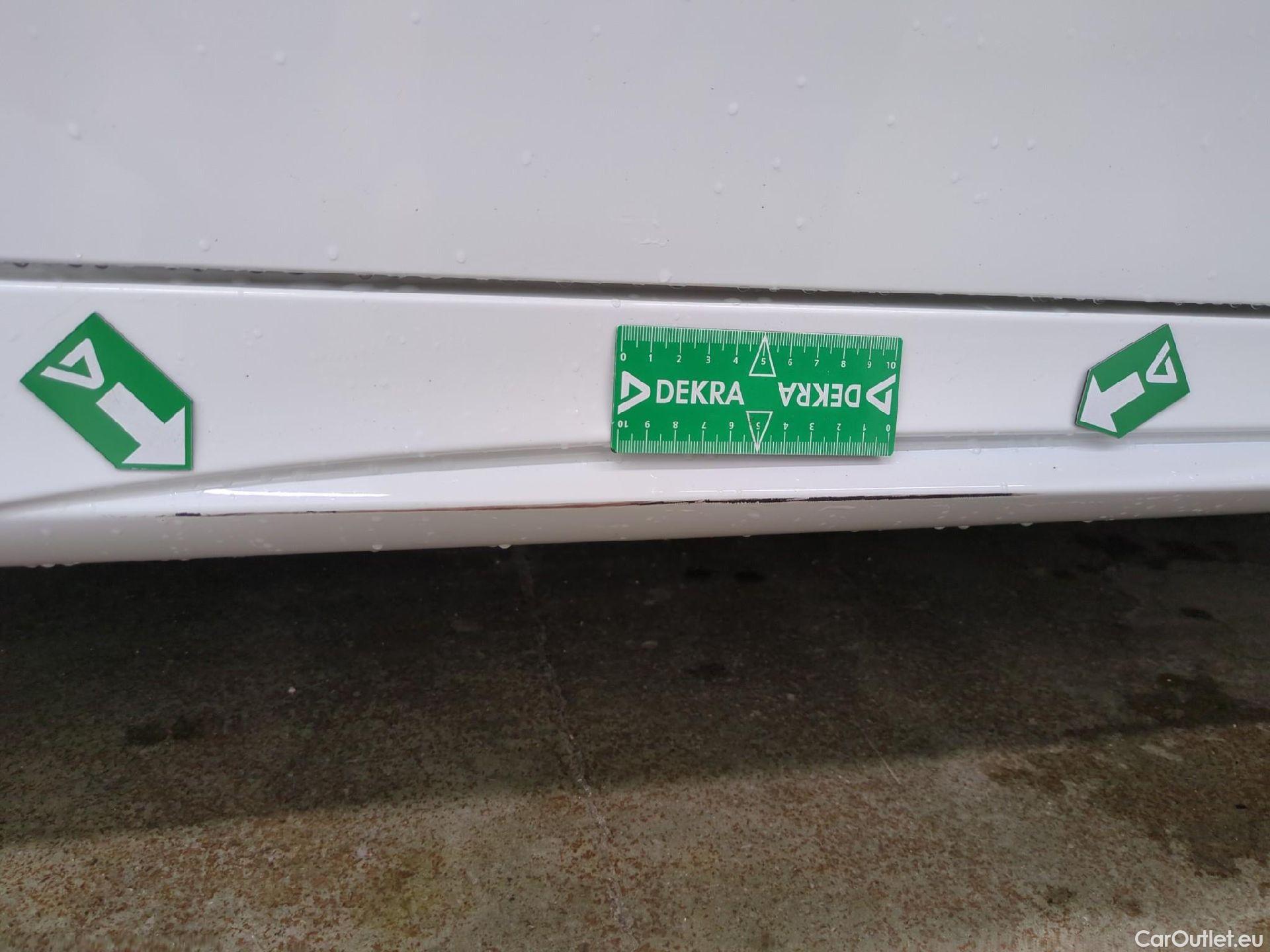  Mercedes  B-Klasse MERCEDES-BENZ Classe B / 2019 / 5P / monospace B 200 d AMG Line Edition BA8 #1