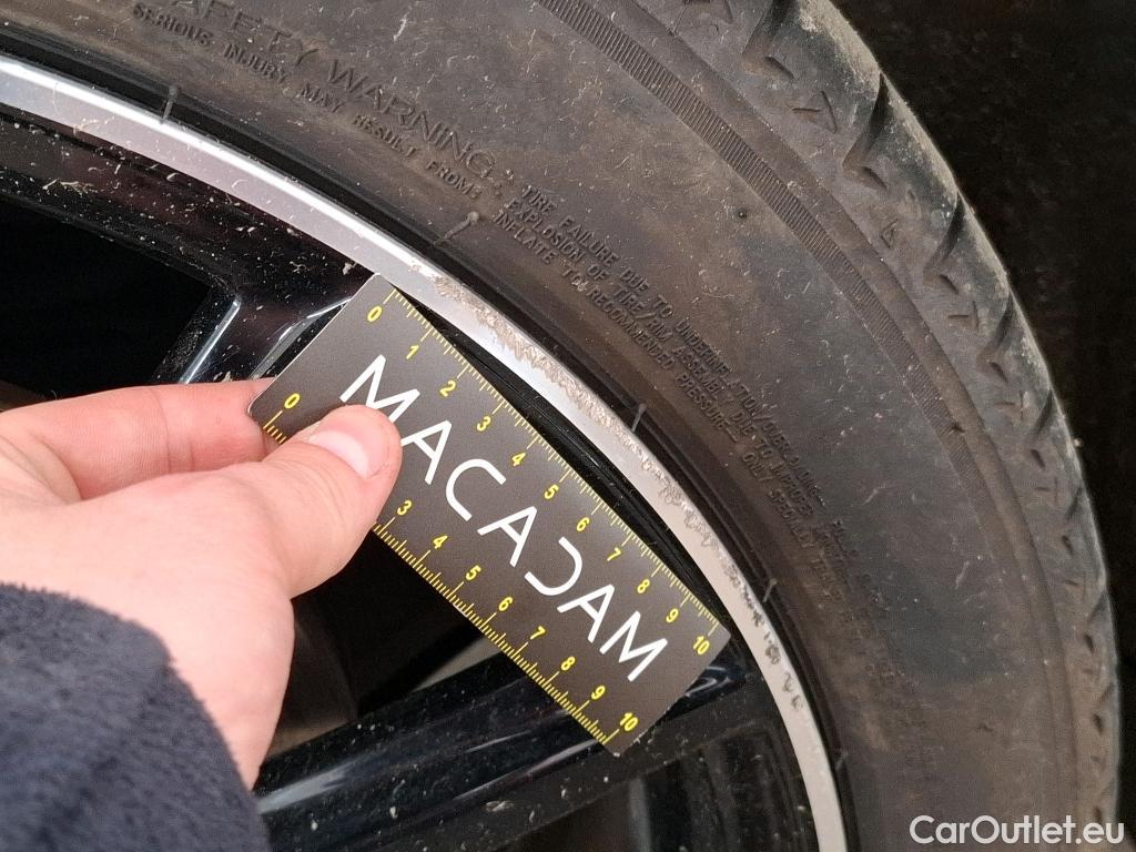  Mercedes  GLA MERCEDES-BENZ  / 2020 / 5P / SUV 1.3  250 e AMG LINE DCT #11