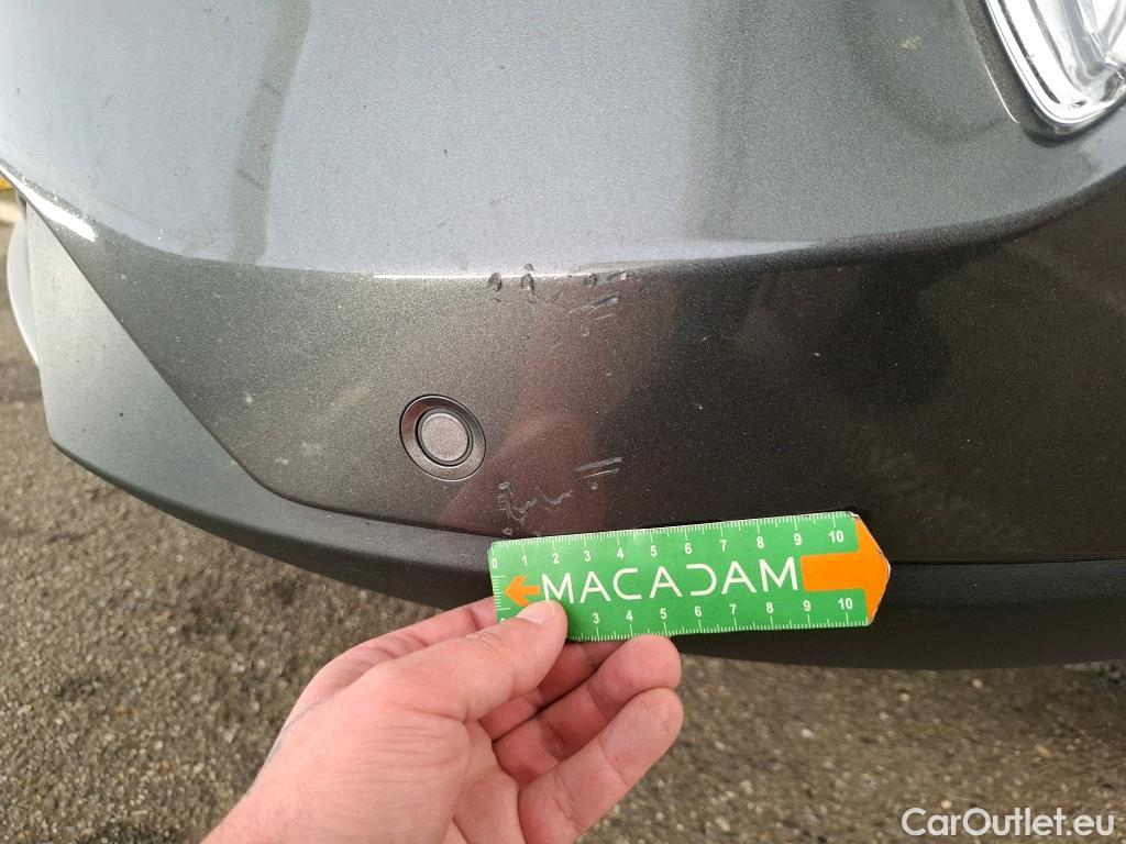  Ford  Kuga FORD  / 2019 / 5P / SUV 2.5 190 hybrid Flexifuel Pshift Titanium #51