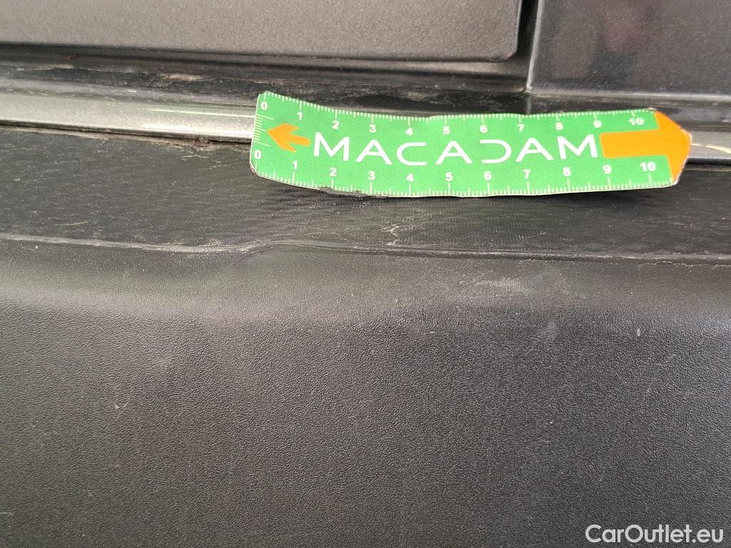  Ford  Kuga FORD  / 2019 / 5P / SUV 2.5 190 hybrid Flexifuel Pshift Titanium #9