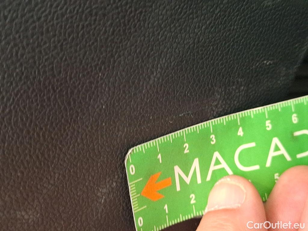  Ford  Kuga FORD  / 2019 / 5P / SUV 2.5 190 hybrid Flexifuel Pshift Titanium #92