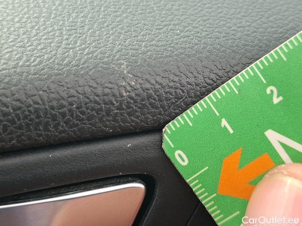  Ford  Kuga FORD  / 2019 / 5P / SUV 2.5 190 hybrid Flexifuel Pshift Titanium #87