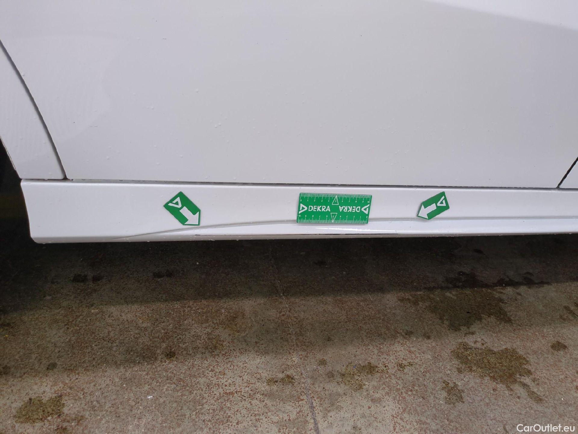  Mercedes  B-Klasse MERCEDES-BENZ Classe B / 2019 / 5P / monospace B 200 d AMG Line Edition BA8 #2