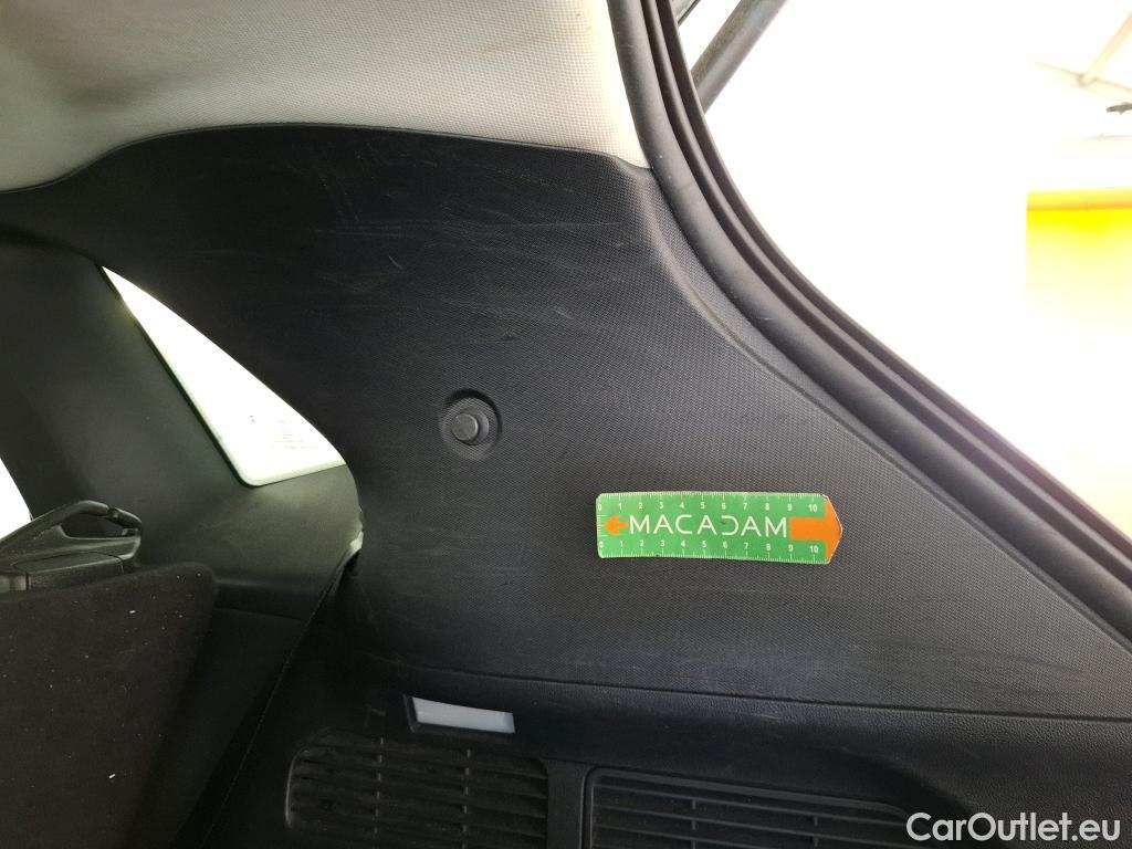  Ford  Kuga FORD  / 2019 / 5P / SUV 2.5 190 hybrid Flexifuel Pshift Titanium #94