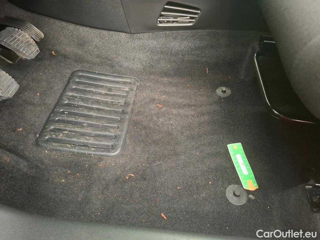  Citroen  C3 CITROEN  Société / 2020 / 5P / Berline / VU BlueHDi 100 SandS BVM6 Feel Business R #4