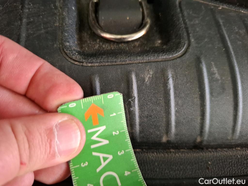  Ford  Kuga FORD  / 2019 / 5P / SUV 2.5 190 hybrid Flexifuel Pshift Titanium #126