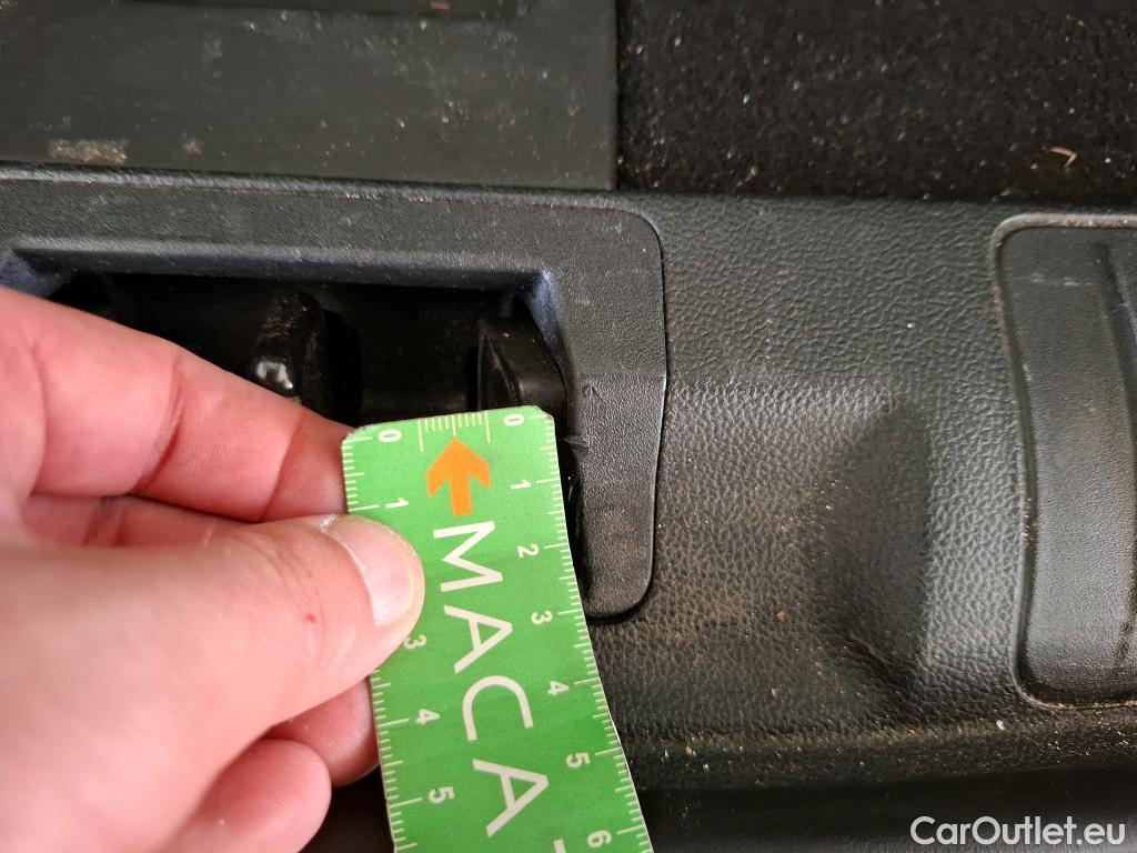  Ford  Kuga FORD  / 2019 / 5P / SUV 2.5 190 hybrid Flexifuel Pshift Titanium #127