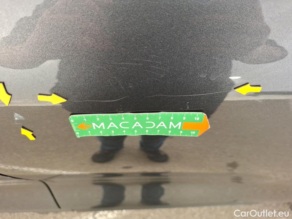  Ford  Kuga FORD  / 2019 / 5P / SUV 2.5 190 hybrid Flexifuel Pshift Titanium #39