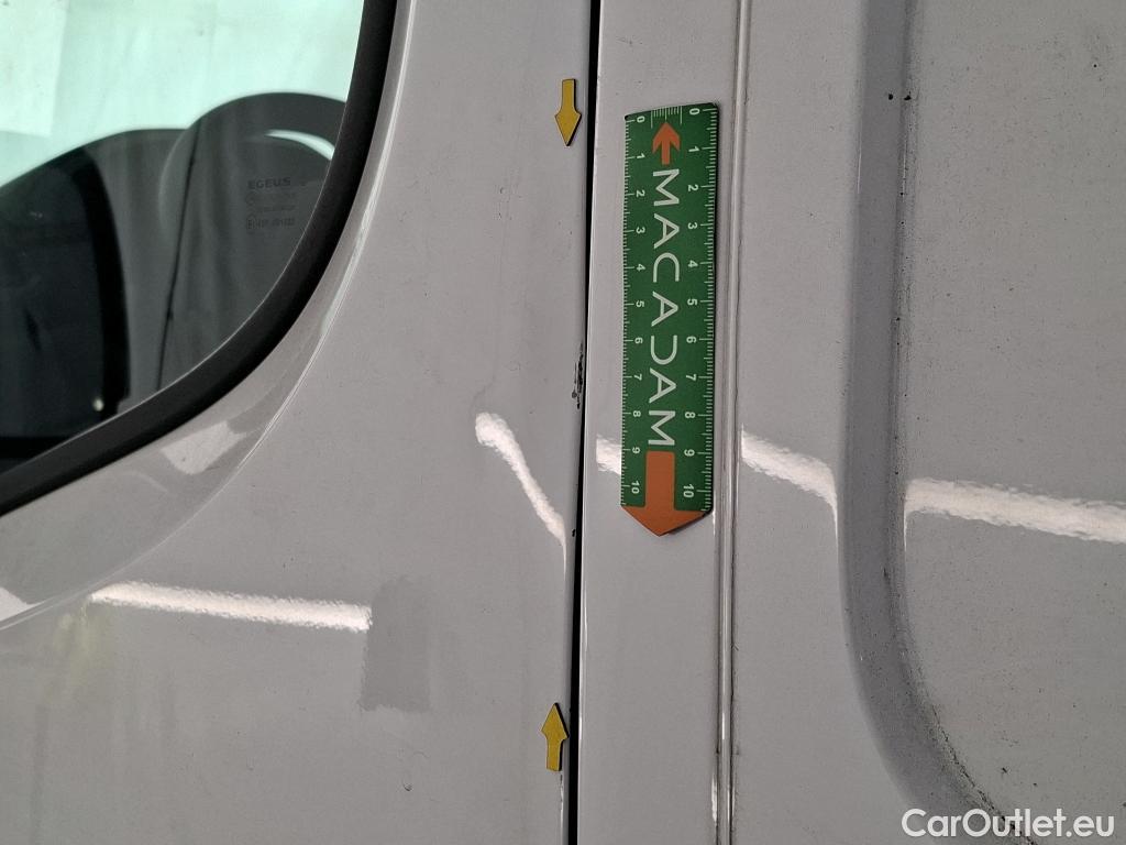  Renault  Master RENAULT  / 2019 / 4P / Fourgon tôlé FG Tr GCF F3300 L1H1 dCi 135 #14
