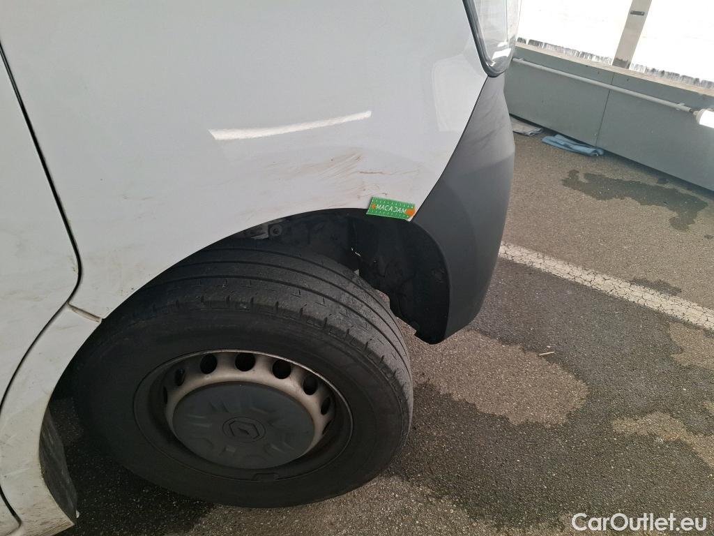  Renault  Master RENAULT  / 2019 / 4P / Fourgon tôlé FG Tr GCF F3300 L1H1 dCi 135 #23