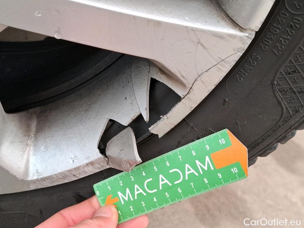  Renault  Clio  IV Business 0.9 TCe 90CV BVM5 E6 #22