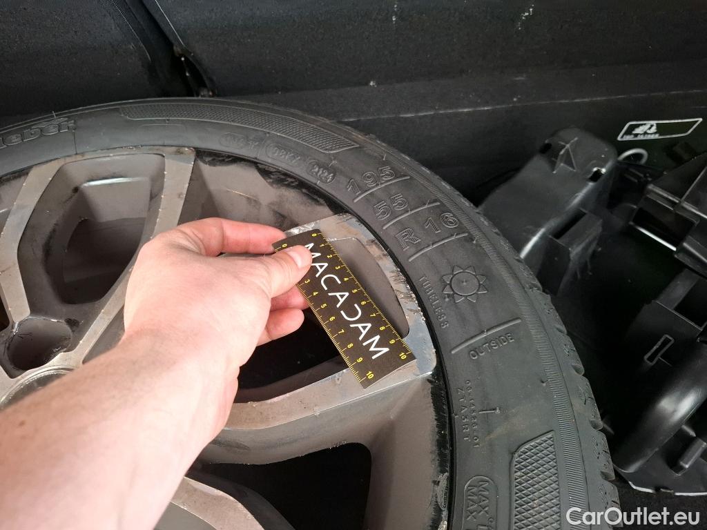  Renault  Clio  IV Intens 0.9 TCe 90CV BVM5 E6 #19