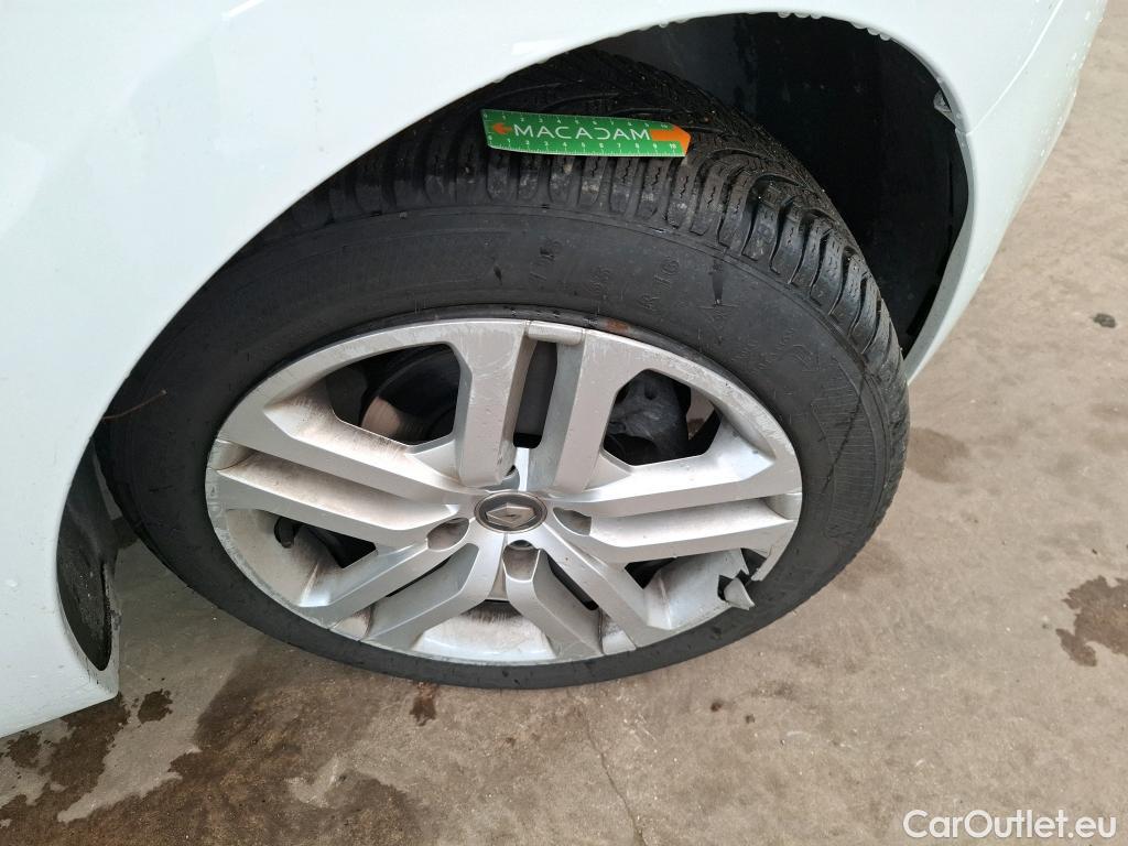  Renault  Clio  IV Business 0.9 TCe 90CV BVM5 E6 #21