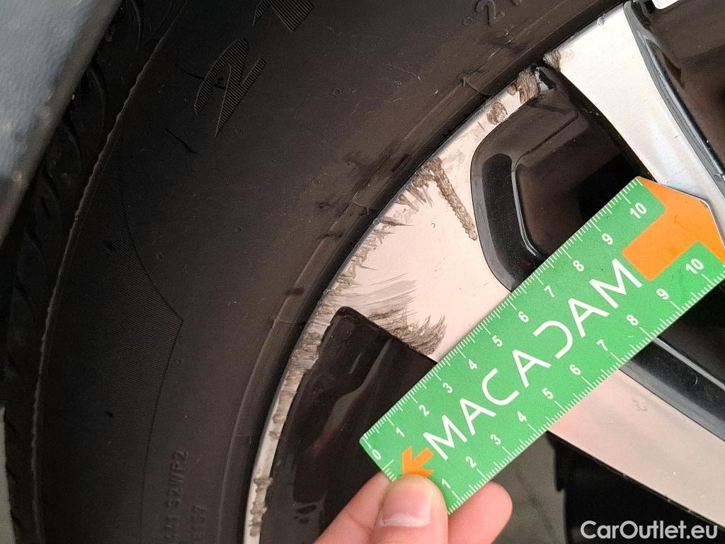  Renault  Captur  II Initiale Paris 1.6 E-TECH Hybrid 145CV BVA6 E6d #3