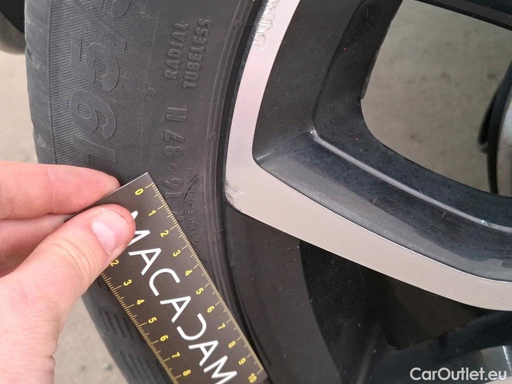  Renault  Clio  IV Intens 0.9 TCe 90CV BVM5 E6 #16