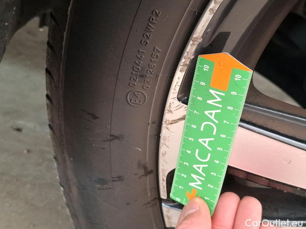  Renault  Captur  II Initiale Paris 1.6 E-TECH Hybrid 145CV BVA6 E6d #2