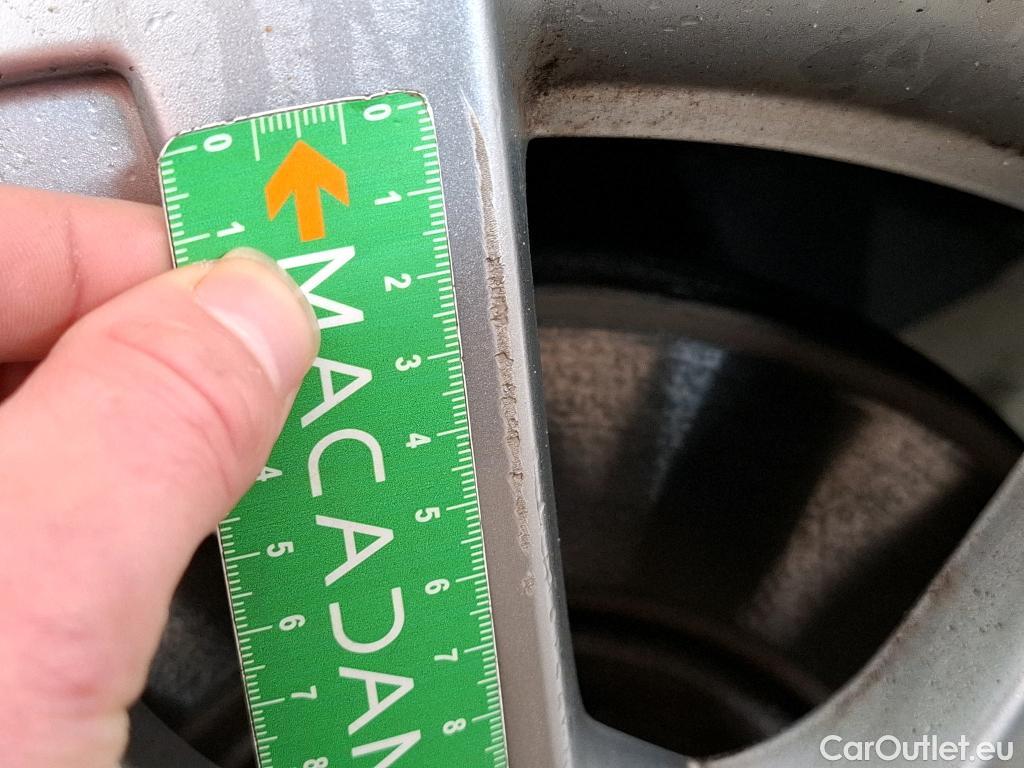  Peugeot  3008  II Active Pack 1.2 PureTech 130CV BVA8 E6d #4