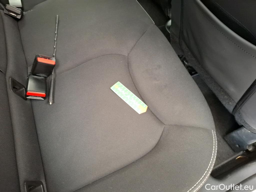  Renault  Clio  IV Business 0.9 TCe 90CV BVM5 E6 #17