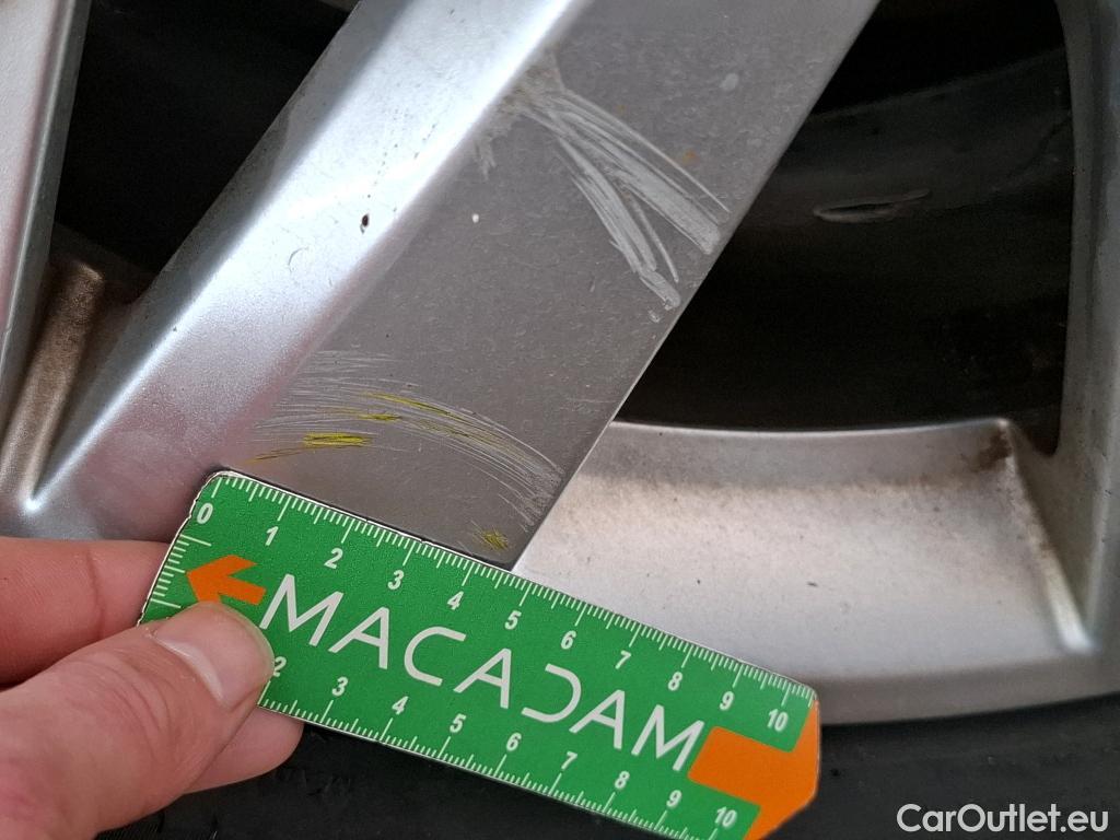  Peugeot  3008  II Active Pack 1.2 PureTech 130CV BVA8 E6d #9