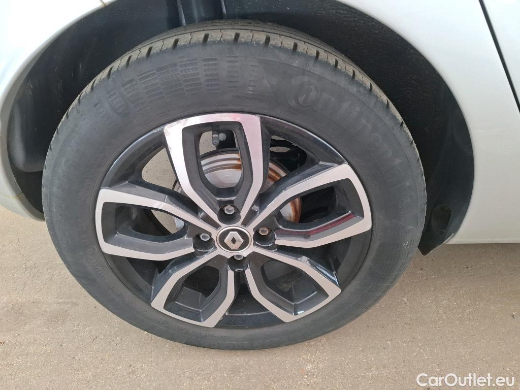  Renault  Clio  IV Intens 0.9 TCe 90CV BVM5 E6 #23