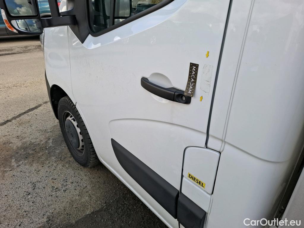  Renault  Master RENAULT  SC / 2019 / 2P / Châssis cabine CC Tr CF F3500 L3 Blue dCi 145 EVIE #26