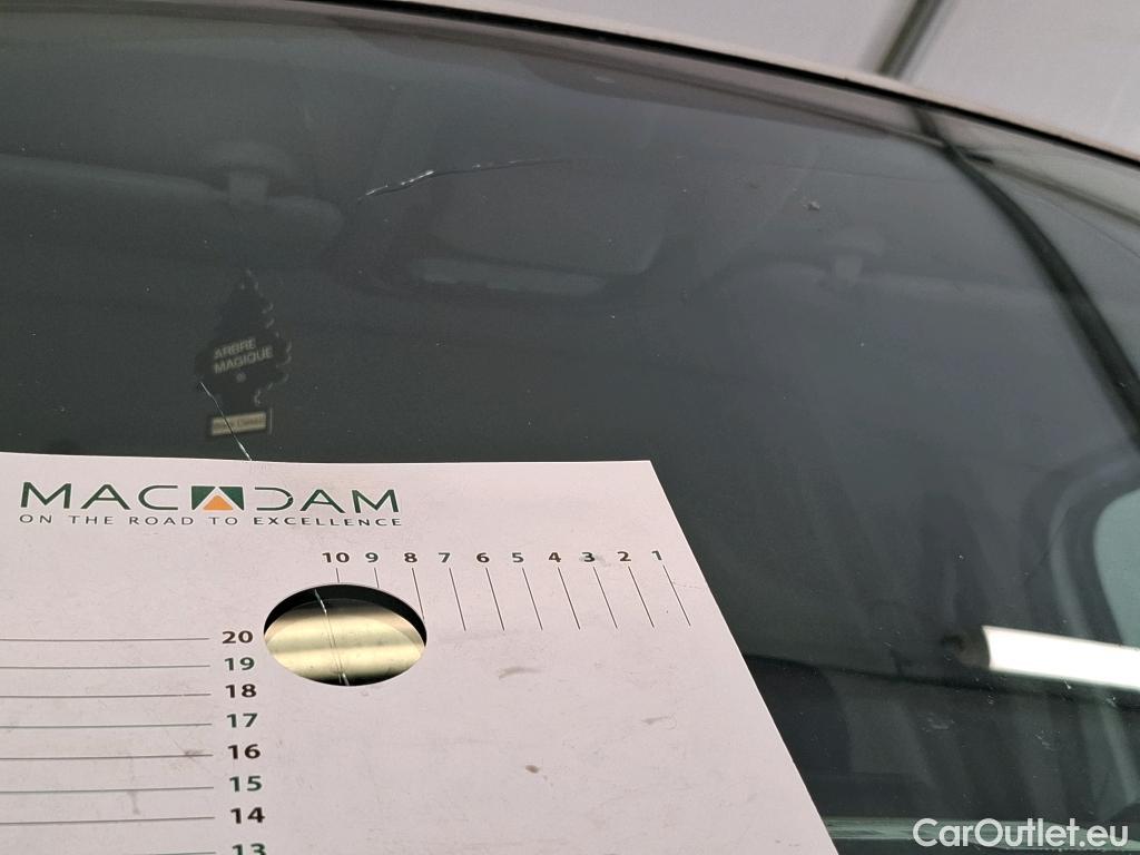  Renault  Master RENAULT  / 2019 / 4P / Fourgon tôlé FG Tr GCF F3300 L1H1 dCi 135 #2