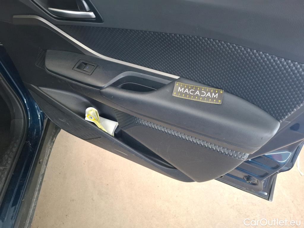  Toyota  C-HR TOYOTA  / 2016 / 5P / SUV 1.8 Hybride 122 Dynamic Business Beyond #54