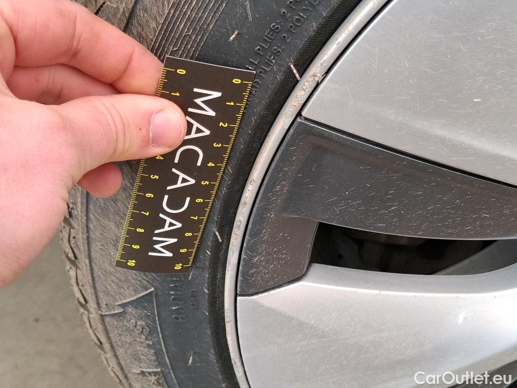  Tesla  Model Y TESLA  / 2020 / 5P / SUV Grand Autonomie Dual Motor AWD #17