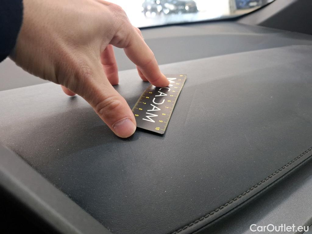  Toyota  C-HR TOYOTA  / 2016 / 5P / SUV 1.8 Hybride 122 Dynamic Business Beyond #72