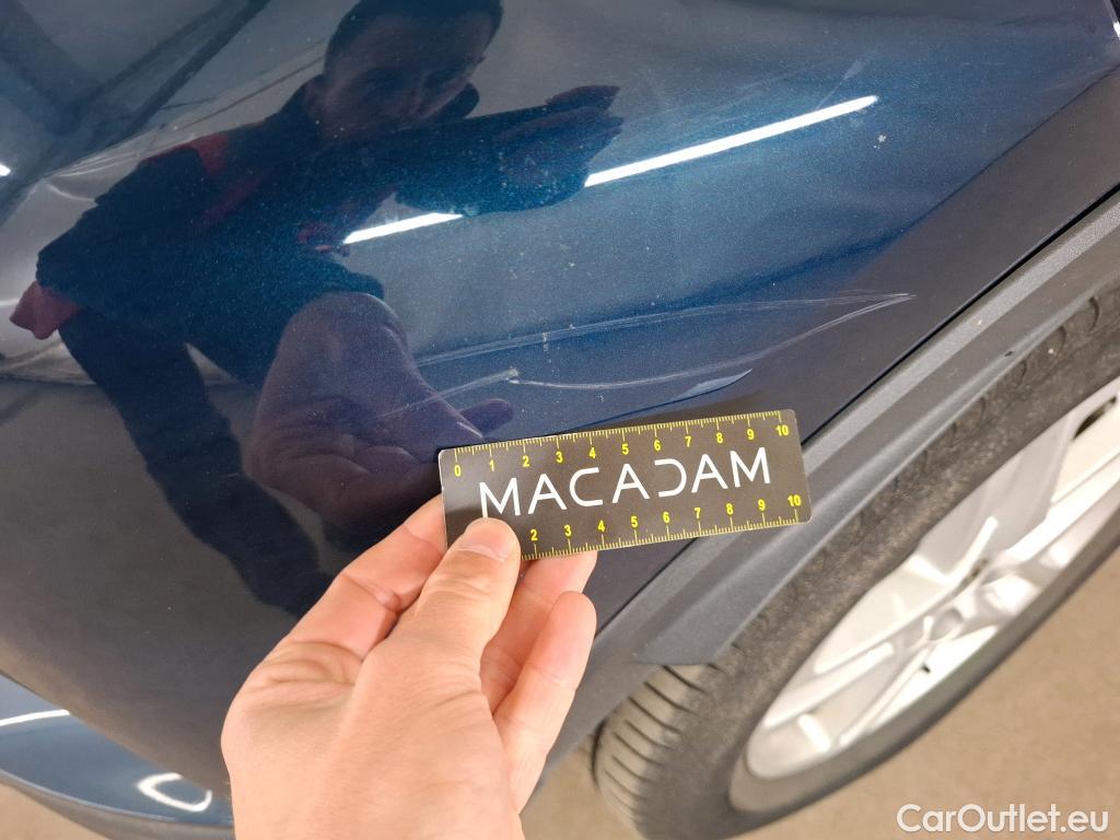  Toyota  C-HR TOYOTA  / 2016 / 5P / SUV 1.8 Hybride 122 Dynamic Business Beyond #79