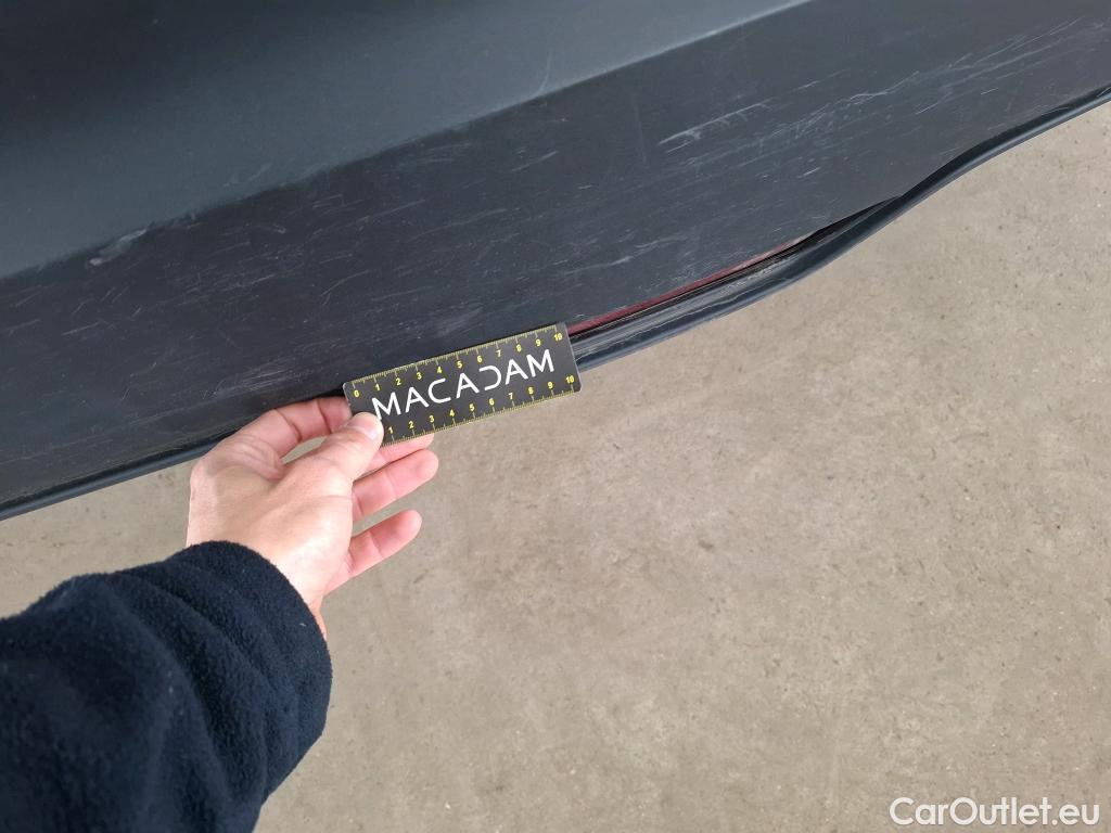  Toyota  C-HR TOYOTA  / 2016 / 5P / SUV 1.8 Hybride 122 Dynamic Business Beyond #92