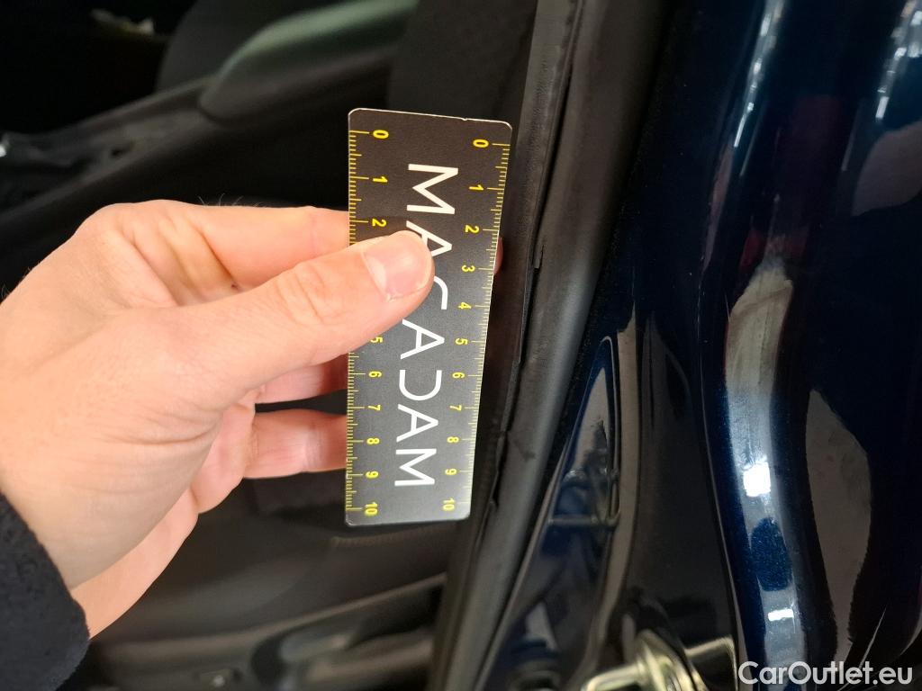  Toyota  C-HR TOYOTA  / 2016 / 5P / SUV 1.8 Hybride 122 Dynamic Business Beyond #26