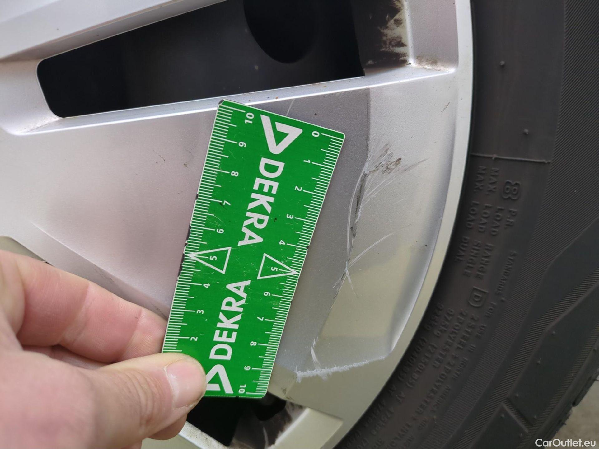  Volkswagen  Transporter VOLKSWAGEN  / 2019 / 4P / Fourgon tôlé 2.0 TDi 110 L1H1 Business #6