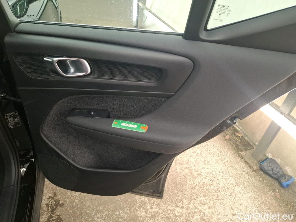  Volvo  XC 40 VOLVO XC40 / 2022 / 5P / SUV Recharge T5 262 DCT7 Plus #13