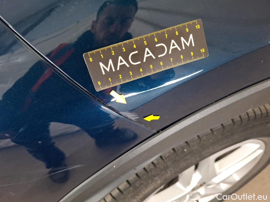  Toyota  C-HR TOYOTA  / 2016 / 5P / SUV 1.8 Hybride 122 Dynamic Business Beyond #99