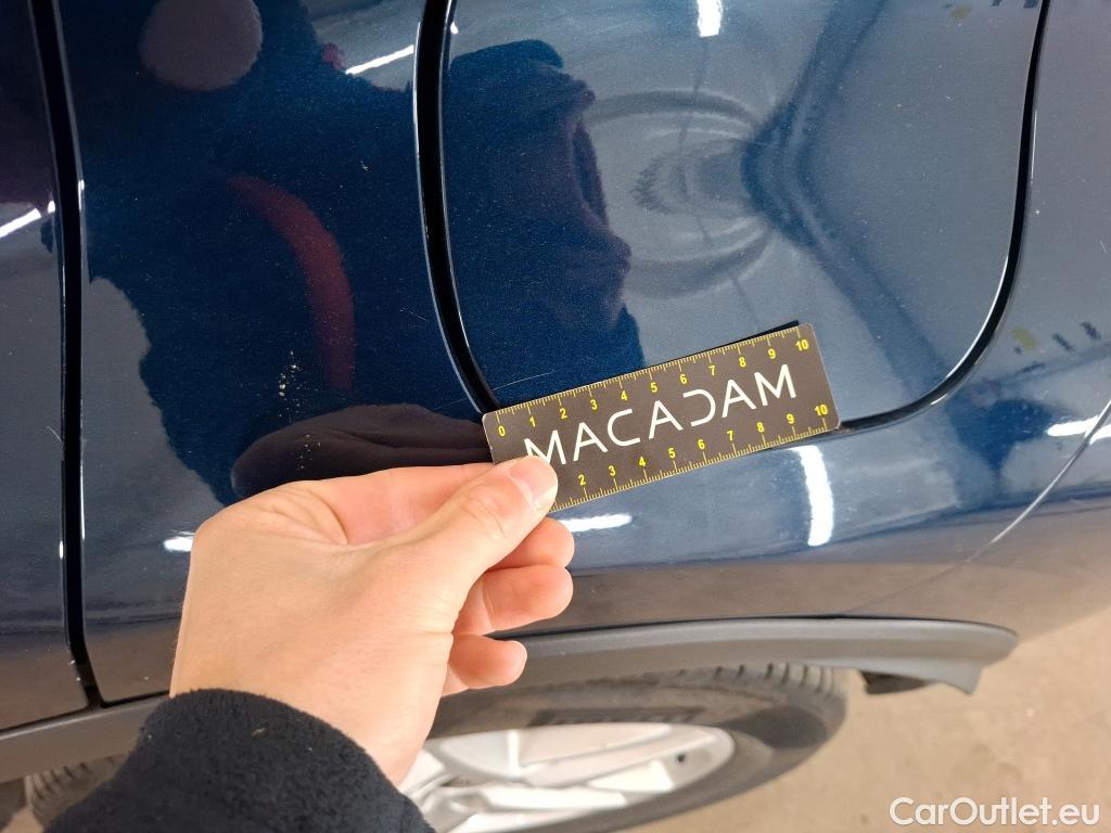  Toyota  C-HR TOYOTA  / 2016 / 5P / SUV 1.8 Hybride 122 Dynamic Business Beyond #96