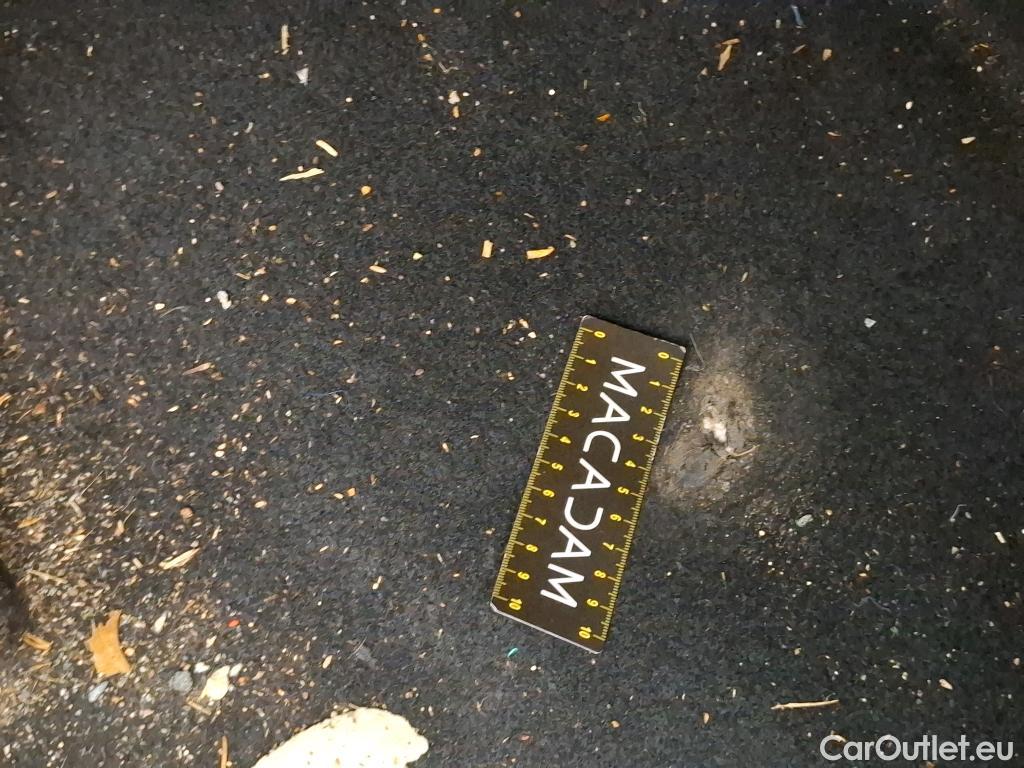  Toyota  C-HR TOYOTA  / 2016 / 5P / SUV 1.8 Hybride 122 Dynamic Business Beyond #37