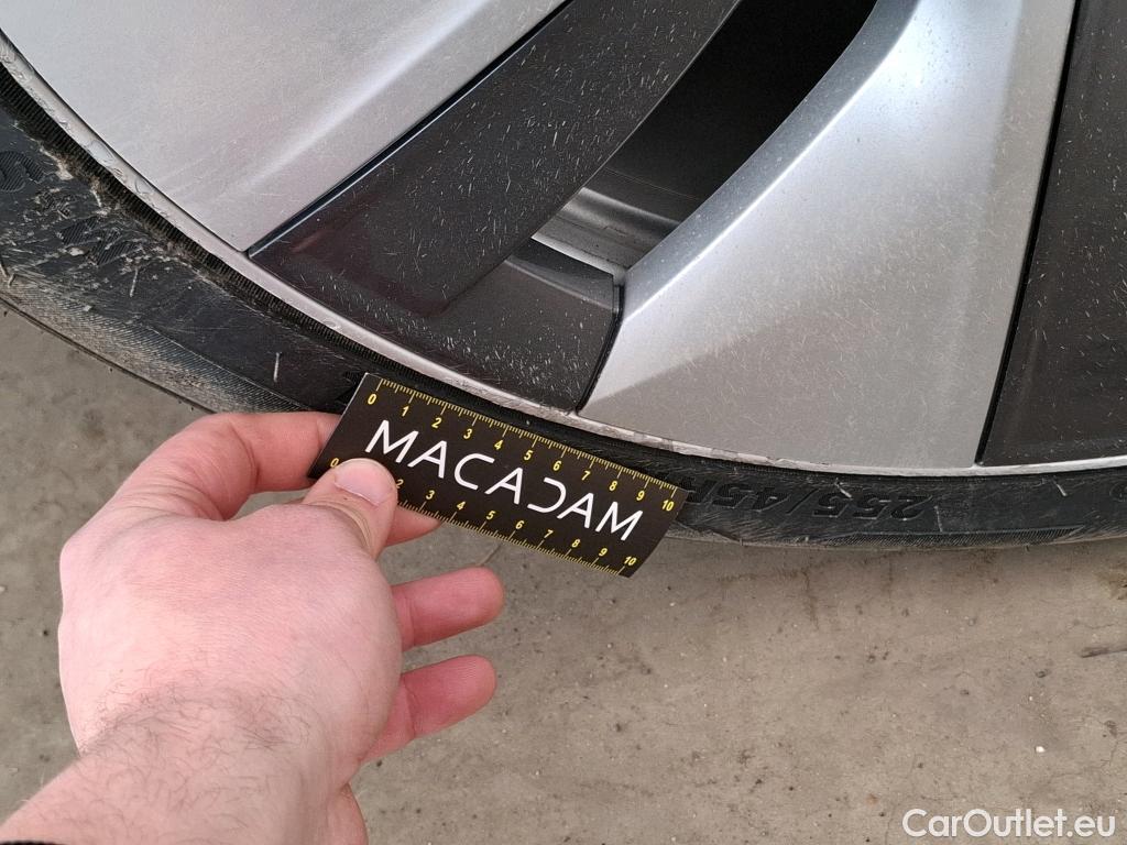  Tesla  Model Y TESLA  / 2020 / 5P / SUV Grand Autonomie Dual Motor AWD #18