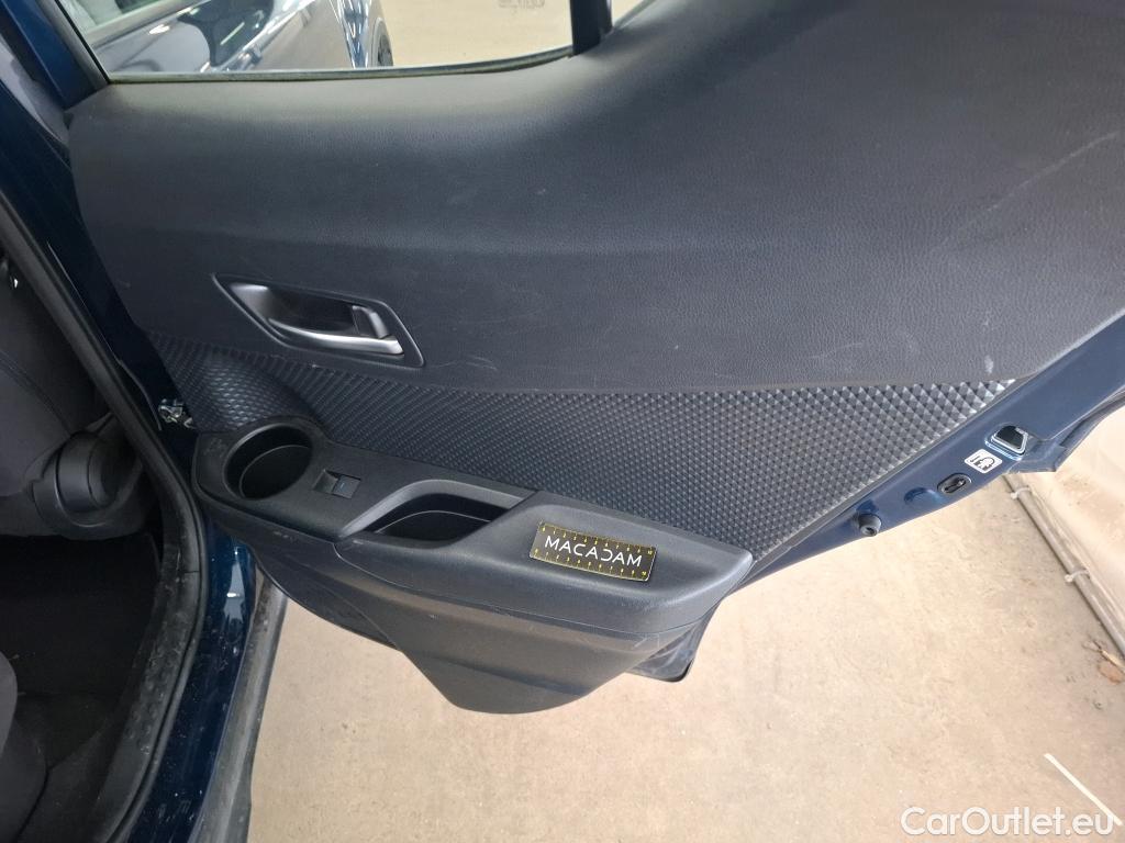  Toyota  C-HR TOYOTA  / 2016 / 5P / SUV 1.8 Hybride 122 Dynamic Business Beyond #50