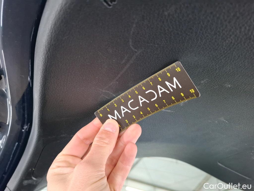  Toyota  C-HR TOYOTA  / 2016 / 5P / SUV 1.8 Hybride 122 Dynamic Business Beyond #60