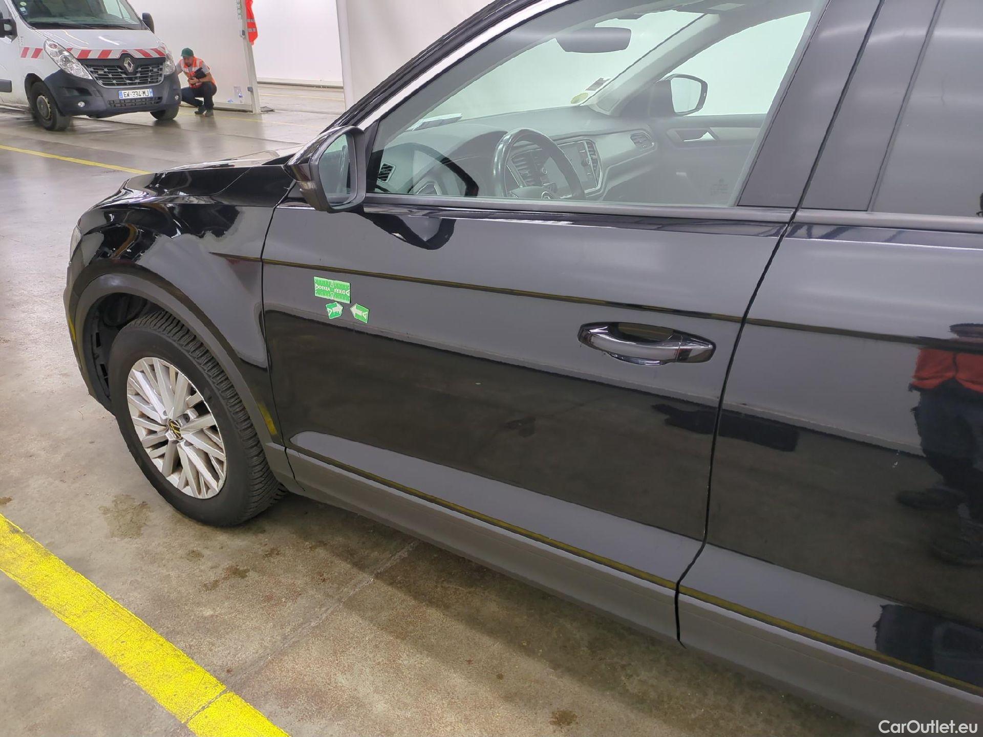  Volkswagen  T-ROC VOLKSWAGEN  / 2017 / 5P / SUV 2.0 TDI 150 LOUNGE BUSINESS DSG7 #18