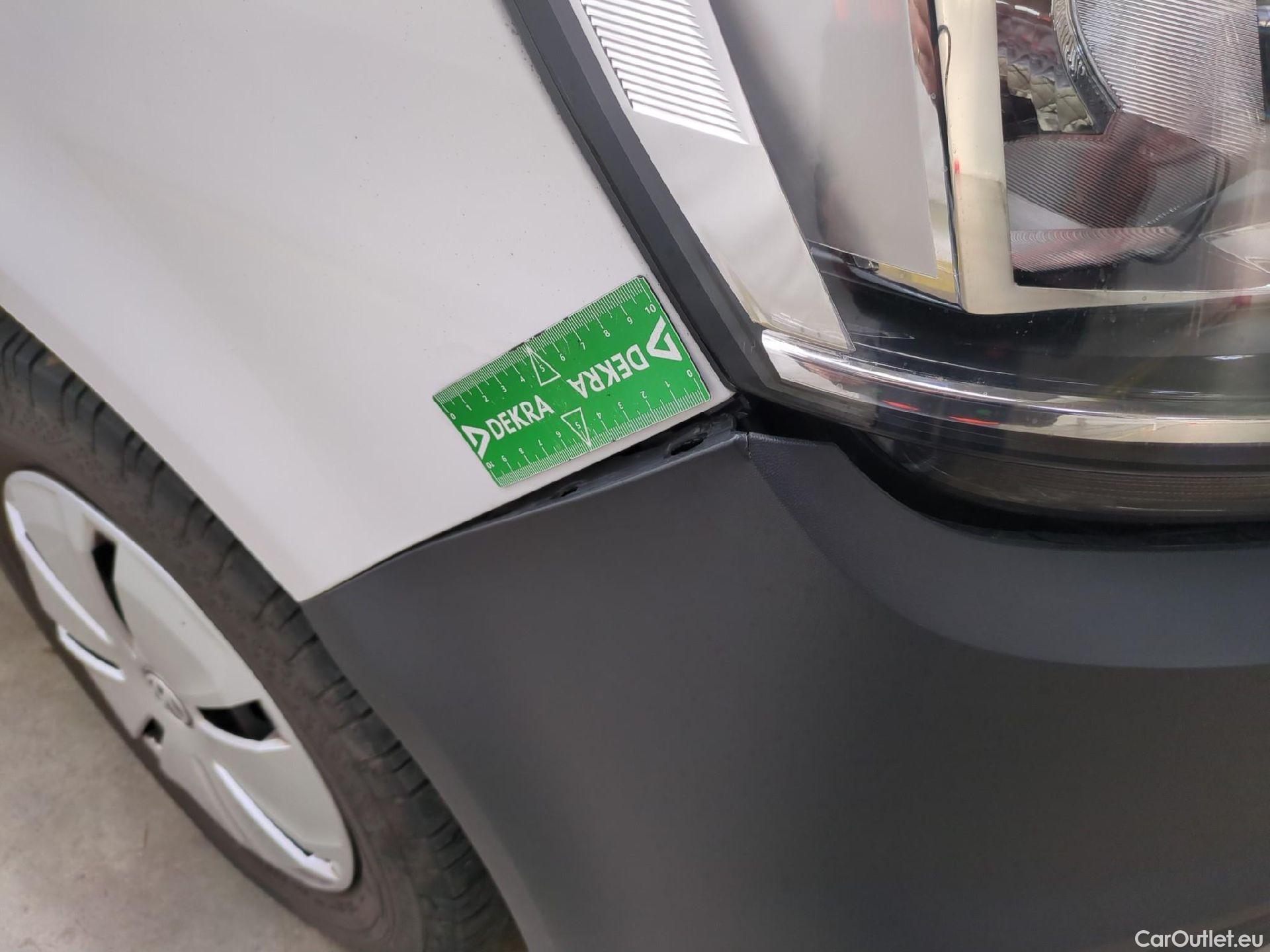  Volkswagen  Transporter VOLKSWAGEN  / 2019 / 4P / Fourgon tôlé 2.0 TDi 110 L1H1 Business #10