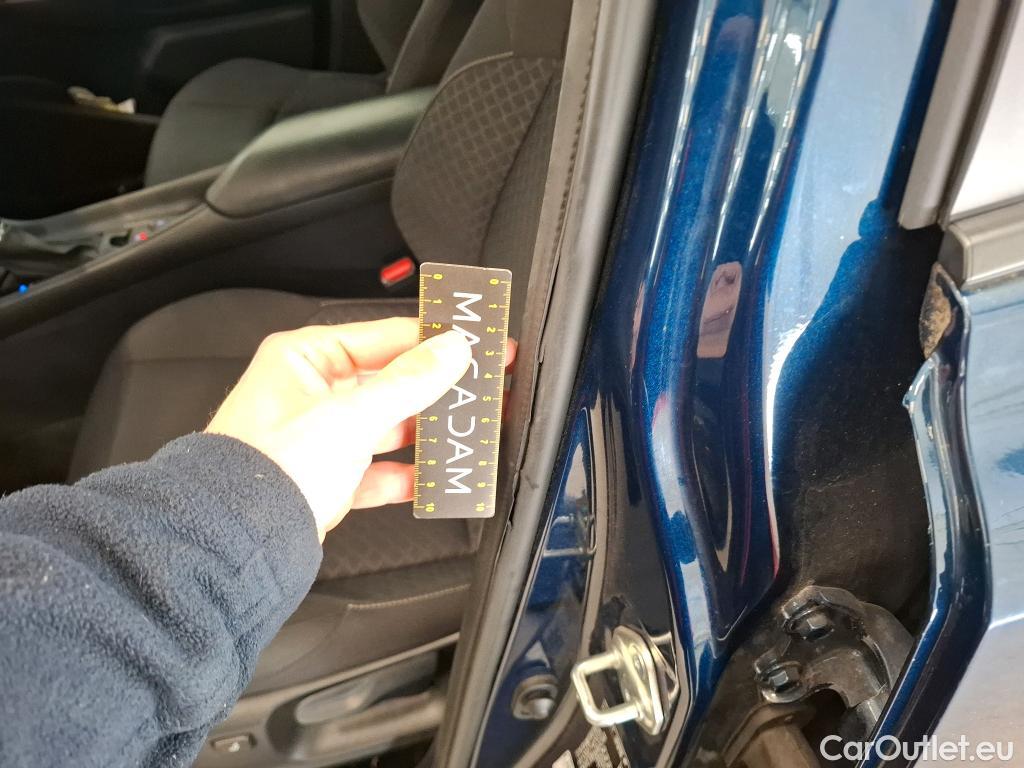  Toyota  C-HR TOYOTA  / 2016 / 5P / SUV 1.8 Hybride 122 Dynamic Business Beyond #25