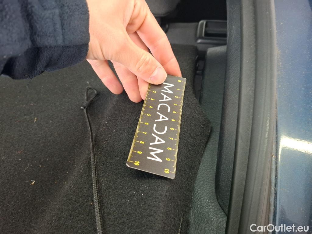  Toyota  C-HR TOYOTA  / 2016 / 5P / SUV 1.8 Hybride 122 Dynamic Business Beyond #57