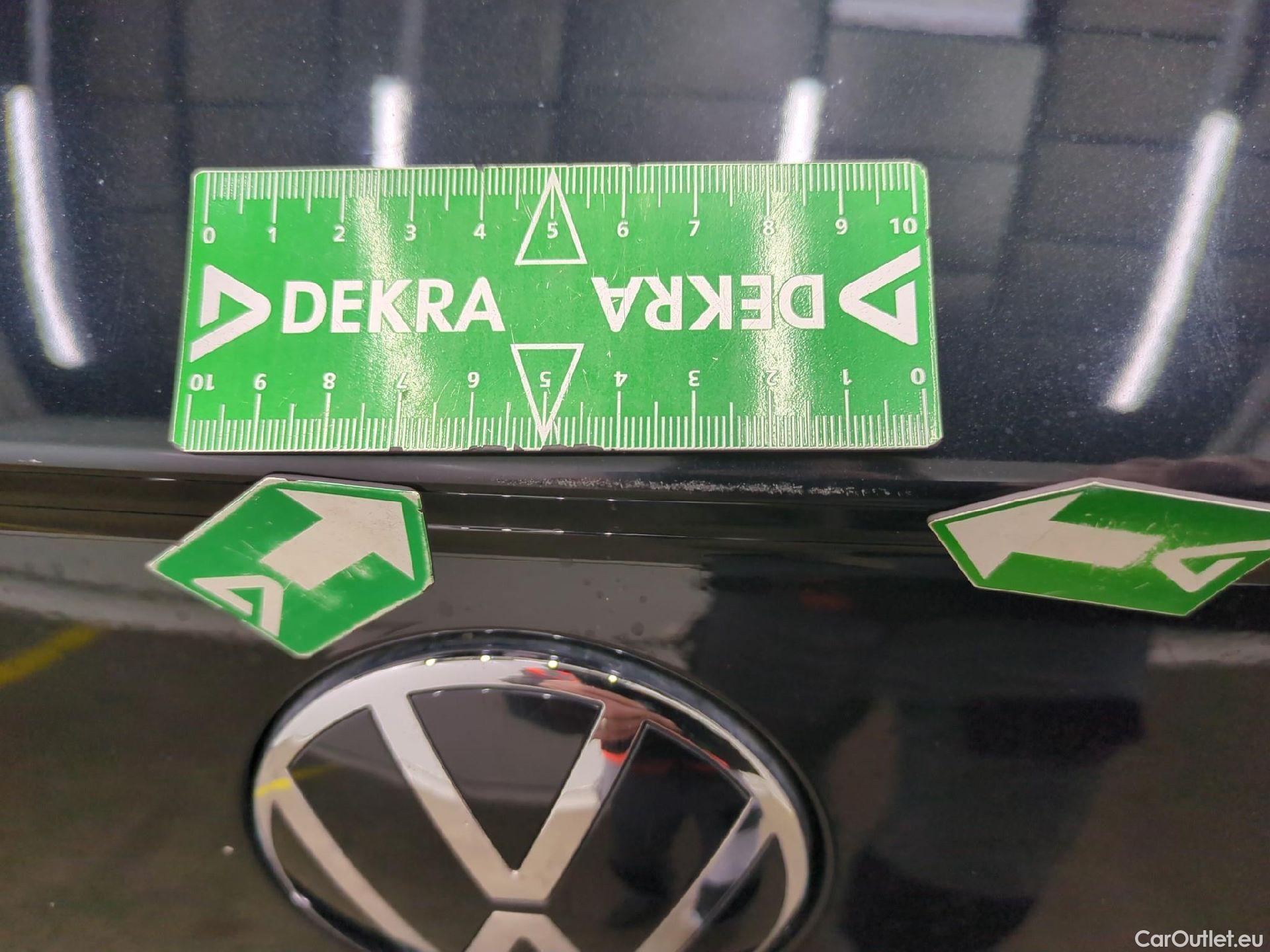  Volkswagen  T-ROC VOLKSWAGEN  / 2017 / 5P / SUV 2.0 TDI 150 LOUNGE BUSINESS DSG7 #22