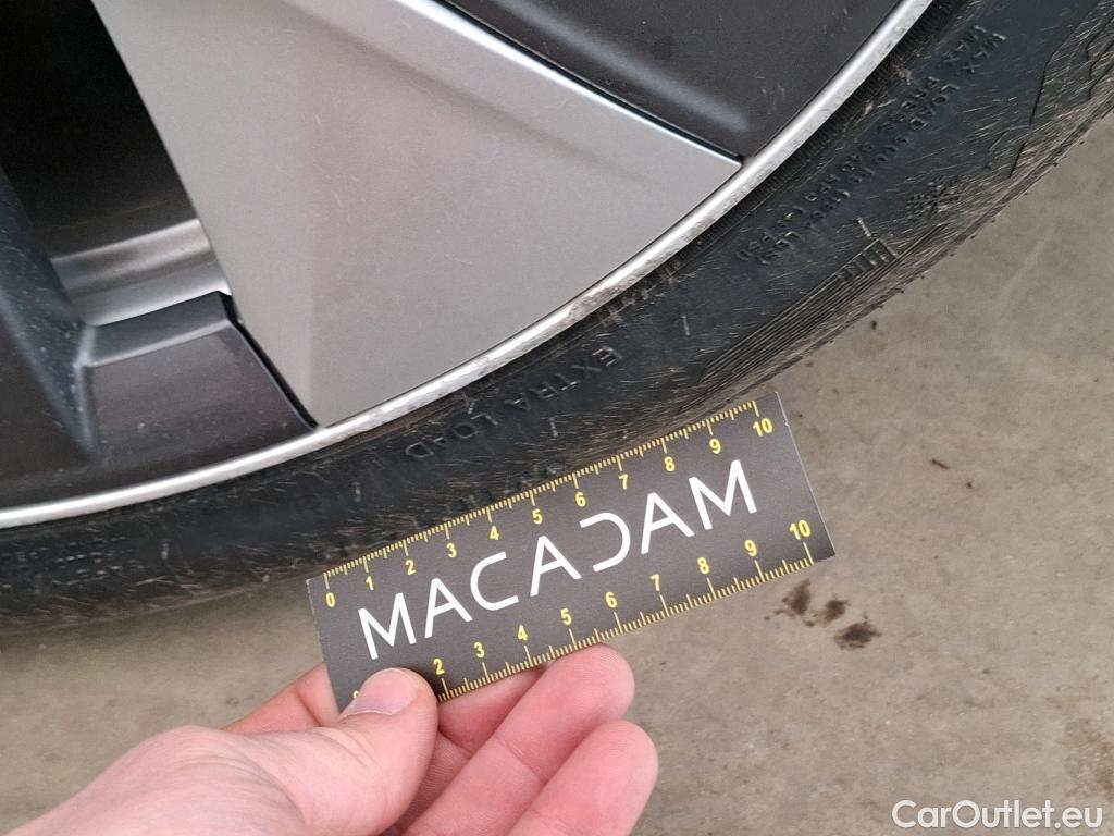  Tesla  Model Y TESLA  / 2020 / 5P / SUV Grand Autonomie Dual Motor AWD #14