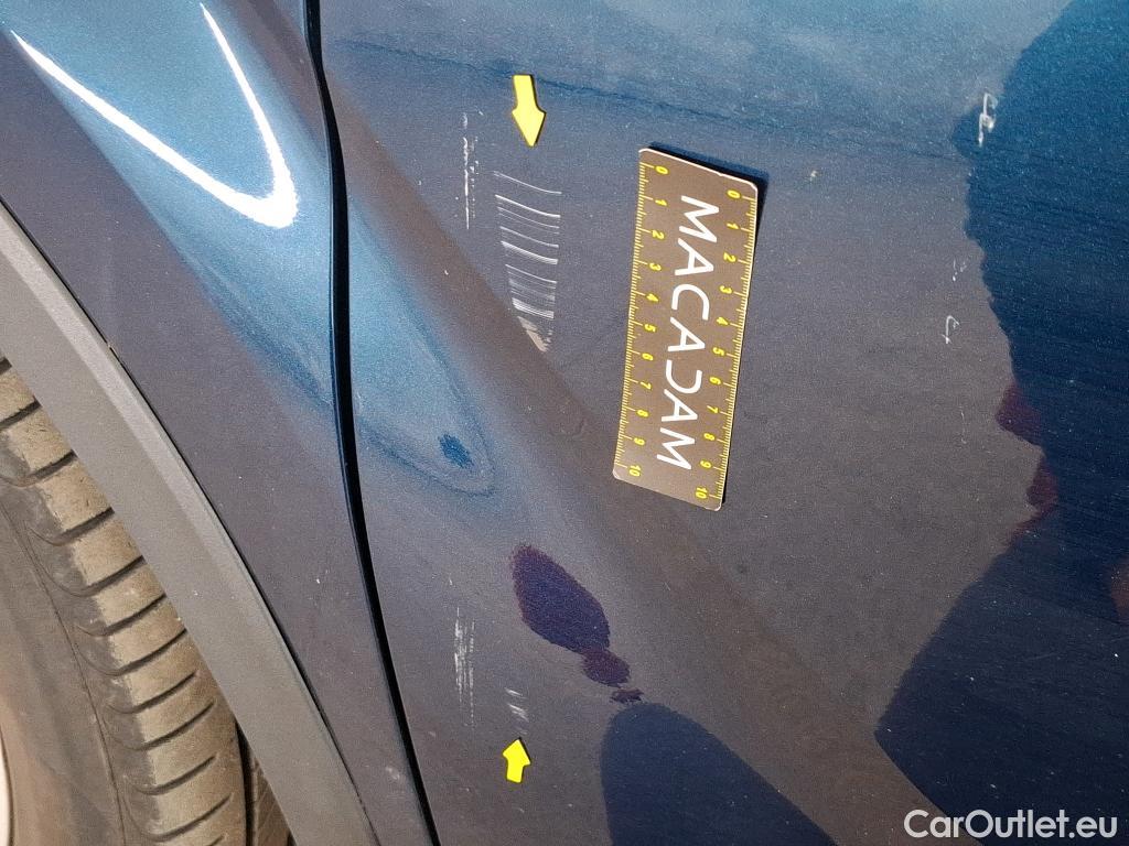  Toyota  C-HR TOYOTA  / 2016 / 5P / SUV 1.8 Hybride 122 Dynamic Business Beyond #103