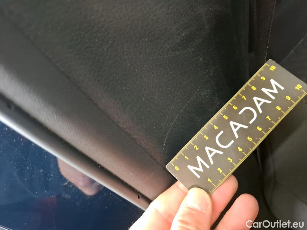  Toyota  C-HR TOYOTA  / 2016 / 5P / SUV 1.8 Hybride 122 Dynamic Business Beyond #45