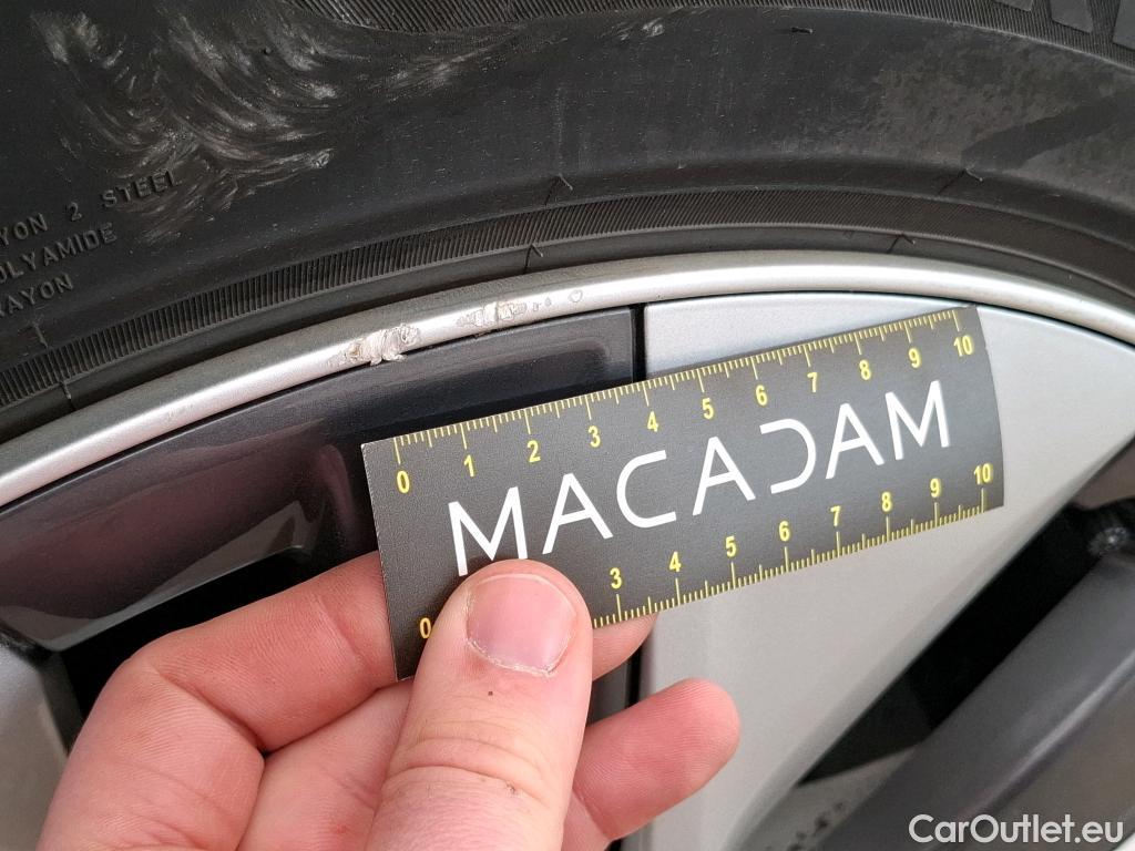  Tesla  Model Y TESLA  / 2020 / 5P / SUV Grand Autonomie Dual Motor AWD #8