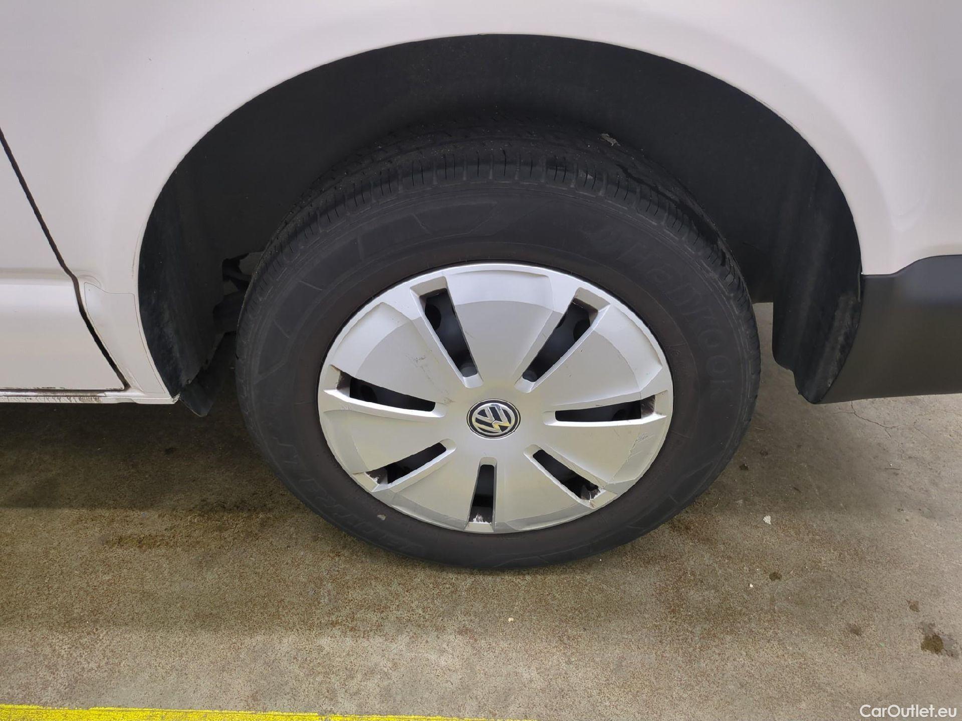  Volkswagen  Transporter VOLKSWAGEN  / 2019 / 4P / Fourgon tôlé 2.0 TDi 110 L1H1 Business #3